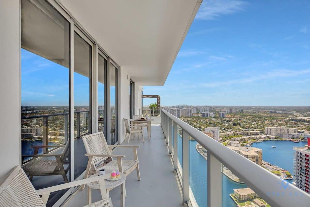 Coastal Relaxation - Parking Included - Amazing Pools Hollywood Exterior foto