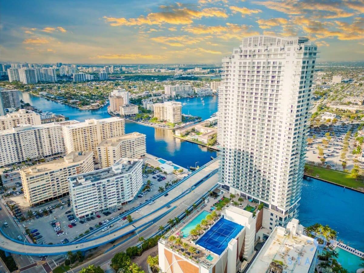 Coastal Relaxation - Parking Included - Amazing Pools Hollywood Exterior foto