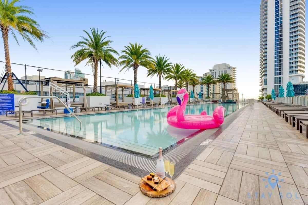 Coastal Relaxation - Parking Included - Amazing Pools Hollywood Exterior foto
